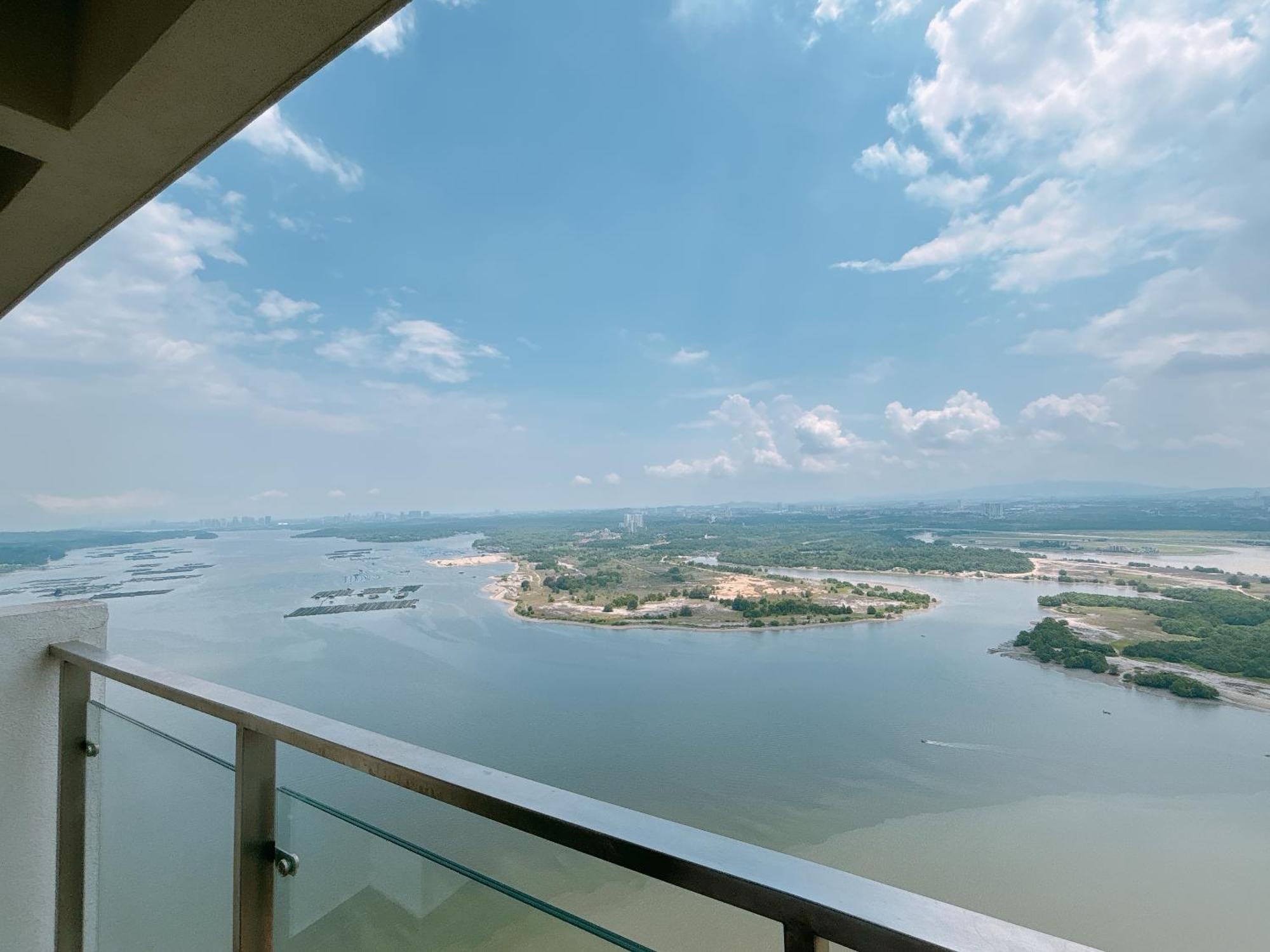 شقة Scenic Country Garden Danga Bay By Lions Bay جوهر بهرو الغرفة الصورة