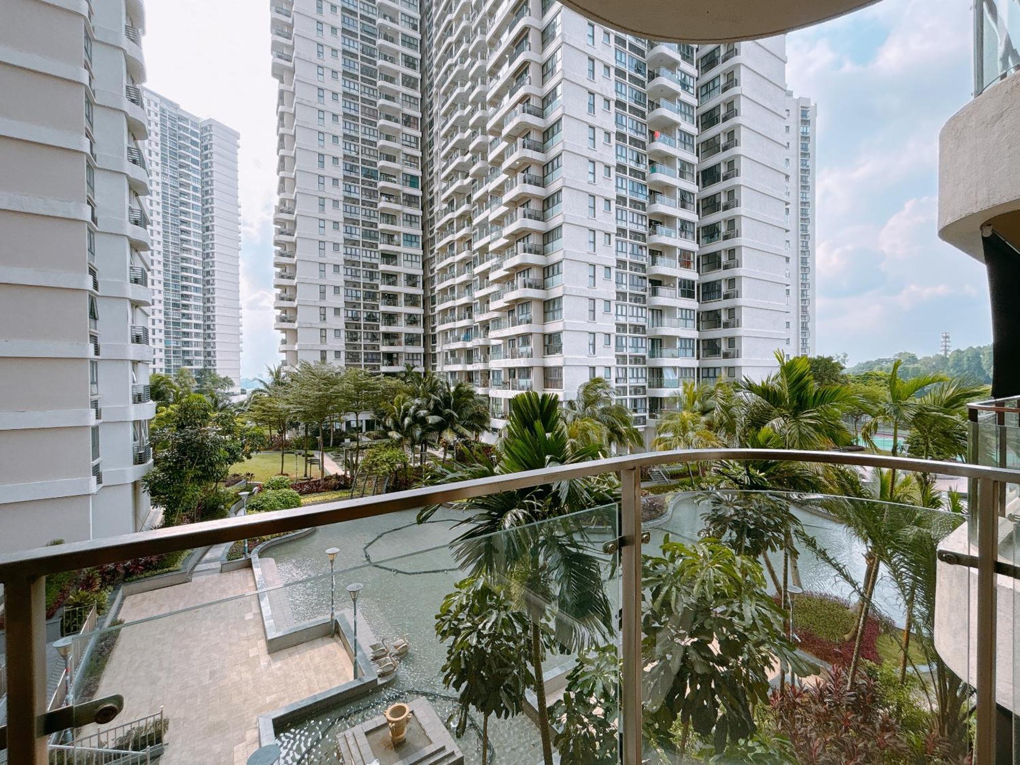شقة Scenic Country Garden Danga Bay By Lions Bay جوهر بهرو الغرفة الصورة